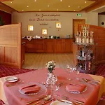 Alm- & Wellnesshotel Alpenhof Hotel 4*