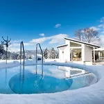 Hotel Alm- & Wellnesshotel Alpenhof