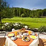Alm- & Wellnesshotel Alpenhof