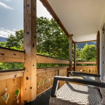 Alm- & Wellnesshotel Alpenhof ホテル