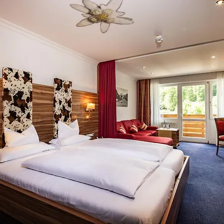 Alm- & Wellnesshotel Alpenhof