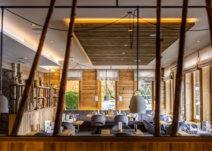 Alm- & Wellnesshotel Alpenhof Hotel