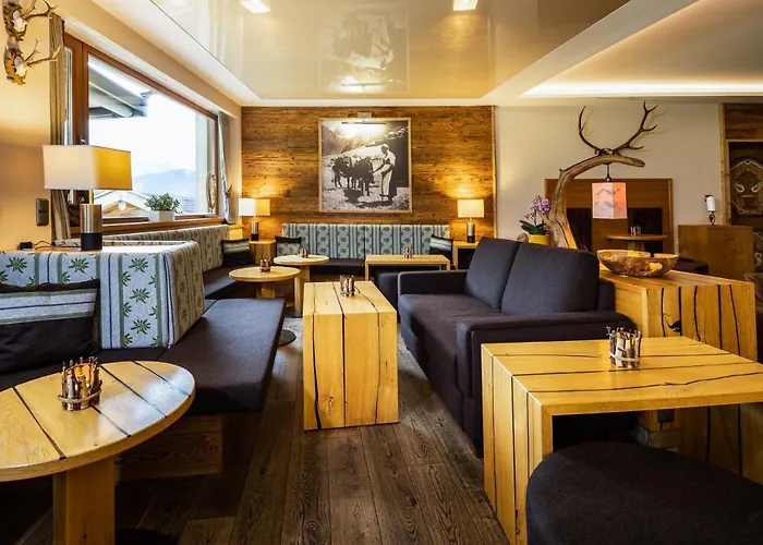 Alm- & Wellnesshotel Alpenhof 4*