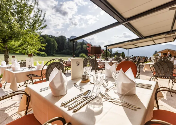 Alm- & Wellnesshotel Alpenhof 4*