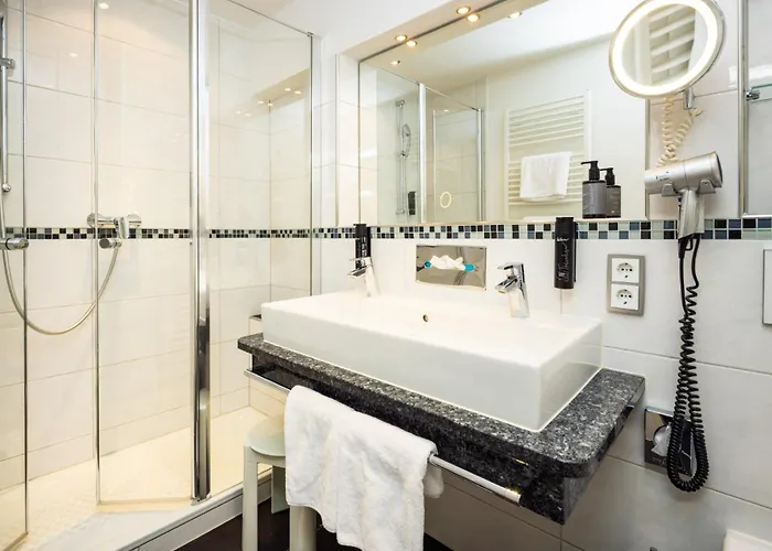 Alm- & Wellnesshotel Alpenhof Hotel