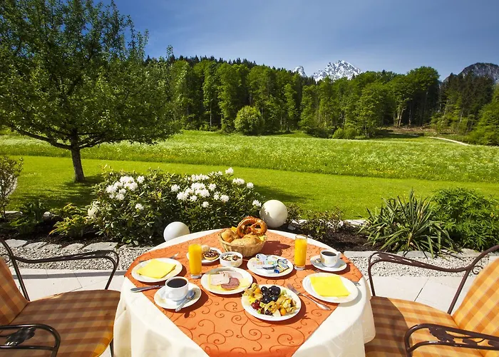 Alm- & Wellnesshotel Alpenhof