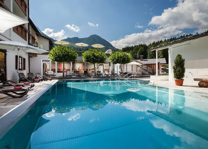 Alm- & Wellnesshotel Alpenhof Schoenau am Koenigsee