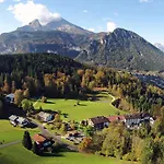 Alm-&wellnesshotel Alpenhof