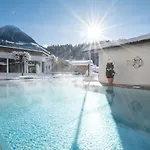 Hotel Alm- & Wellnesshotel Alpenhof 4*