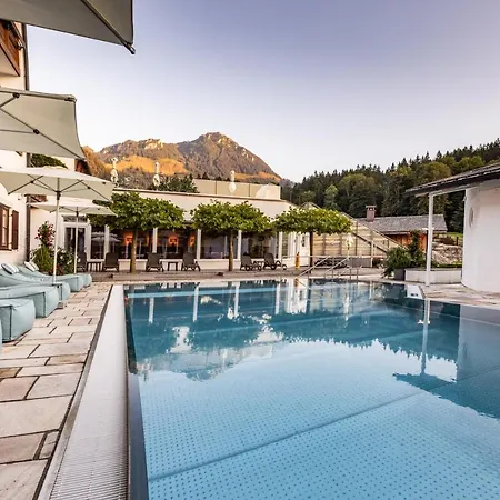 Alm- & Wellnesshotel Alpenhof 4*