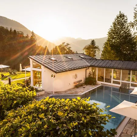 Hotel Alm- & Wellnesshotel Alpenhof