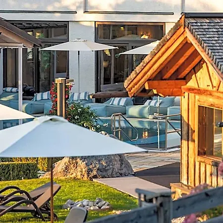 Alm- & Wellnesshotel Alpenhof