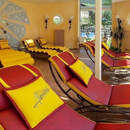 Hotel Alm- & Wellnesshotel Alpenhof