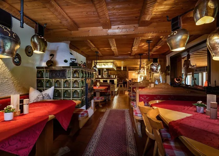 Alm-&wellnesshotel Alpenhof Hotel 4*
