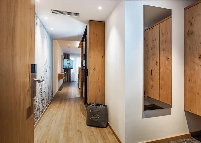 Alm- & Wellnesshotel Alpenhof Hotel
